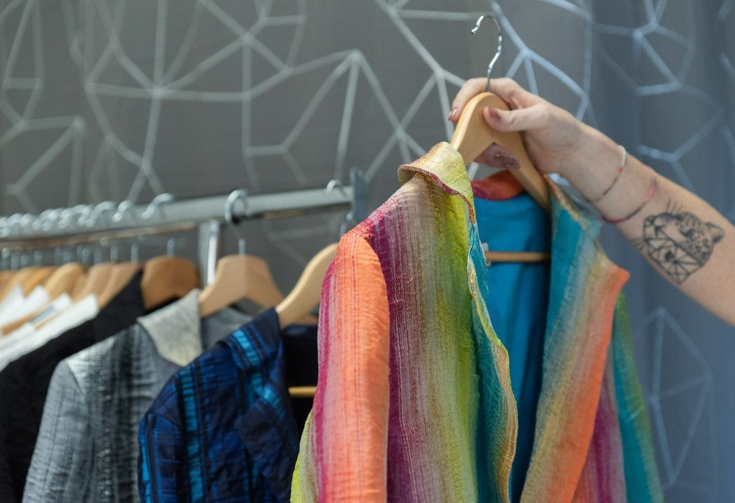 Non cercare il vestito perfetto. Immaginalo.