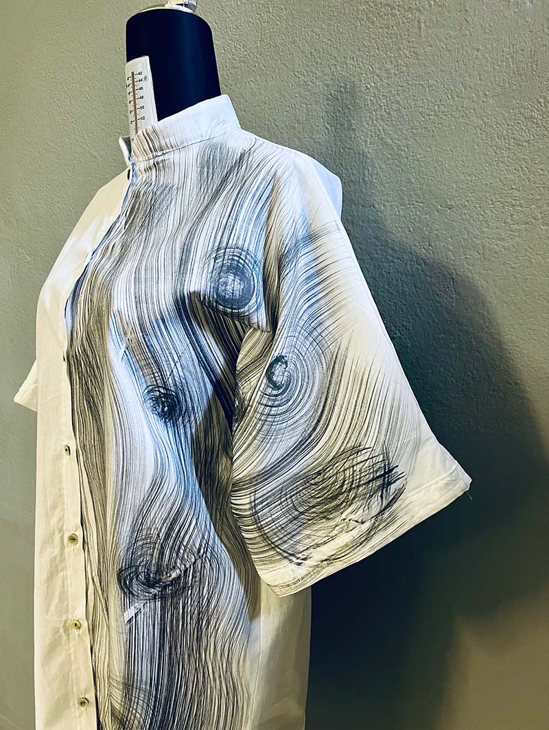 Camicia Lulù ddlab,dettaglio, dipinta a mano