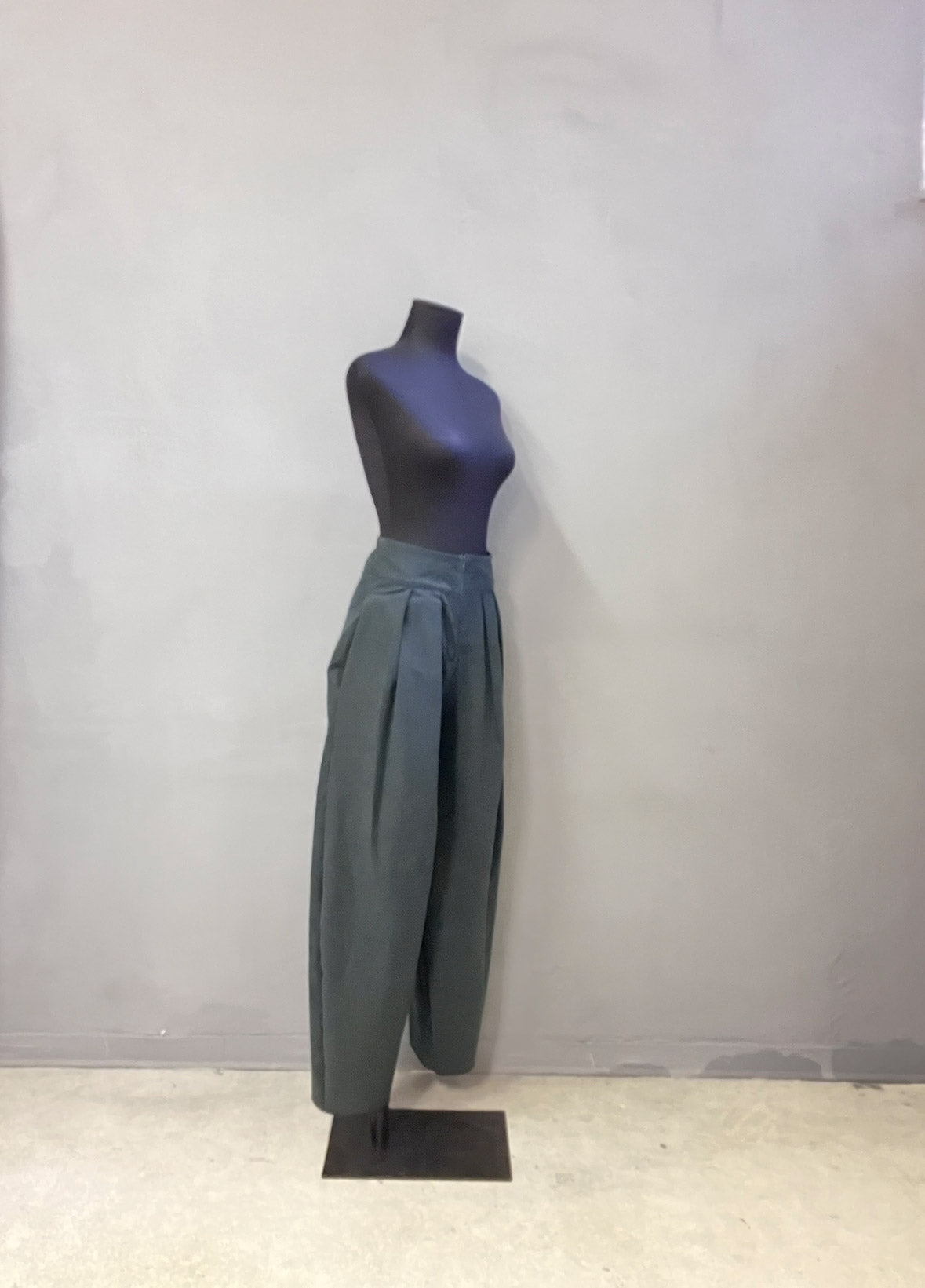 Pantalone Brenda, grigio scuro 3/4